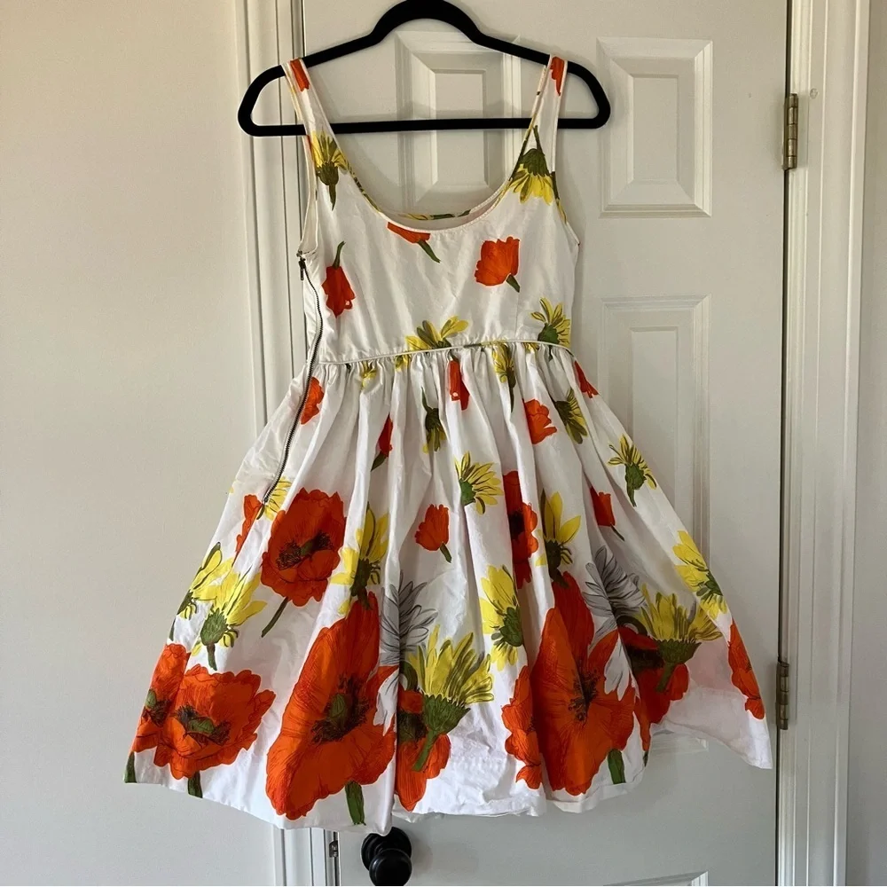 Anthropology Moulinette Soeurs Flower Dress with pockets (0) - Picture 4 of 12